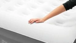 Outwell Flock Superior Single Airbed W. Built-In Pump -World Of Camping baf81c5e 6e7c 468f ac8d 8ffac642889a 1280x960