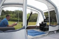 Outdoor Revolution Airedale 7.0SE Including Footprint & Lounge Liner -World Of Camping orft2030 airedale7.0se l8