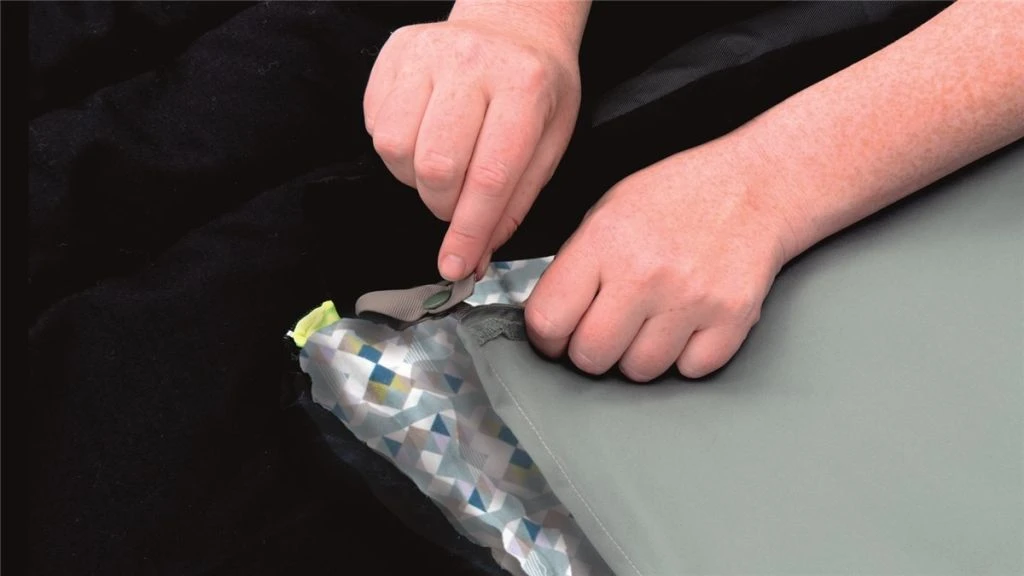 Outwell Cotton Double Sleeping Bag Liner 2 Outwell Cotton Double Sleeping Bag Liner - Image 2